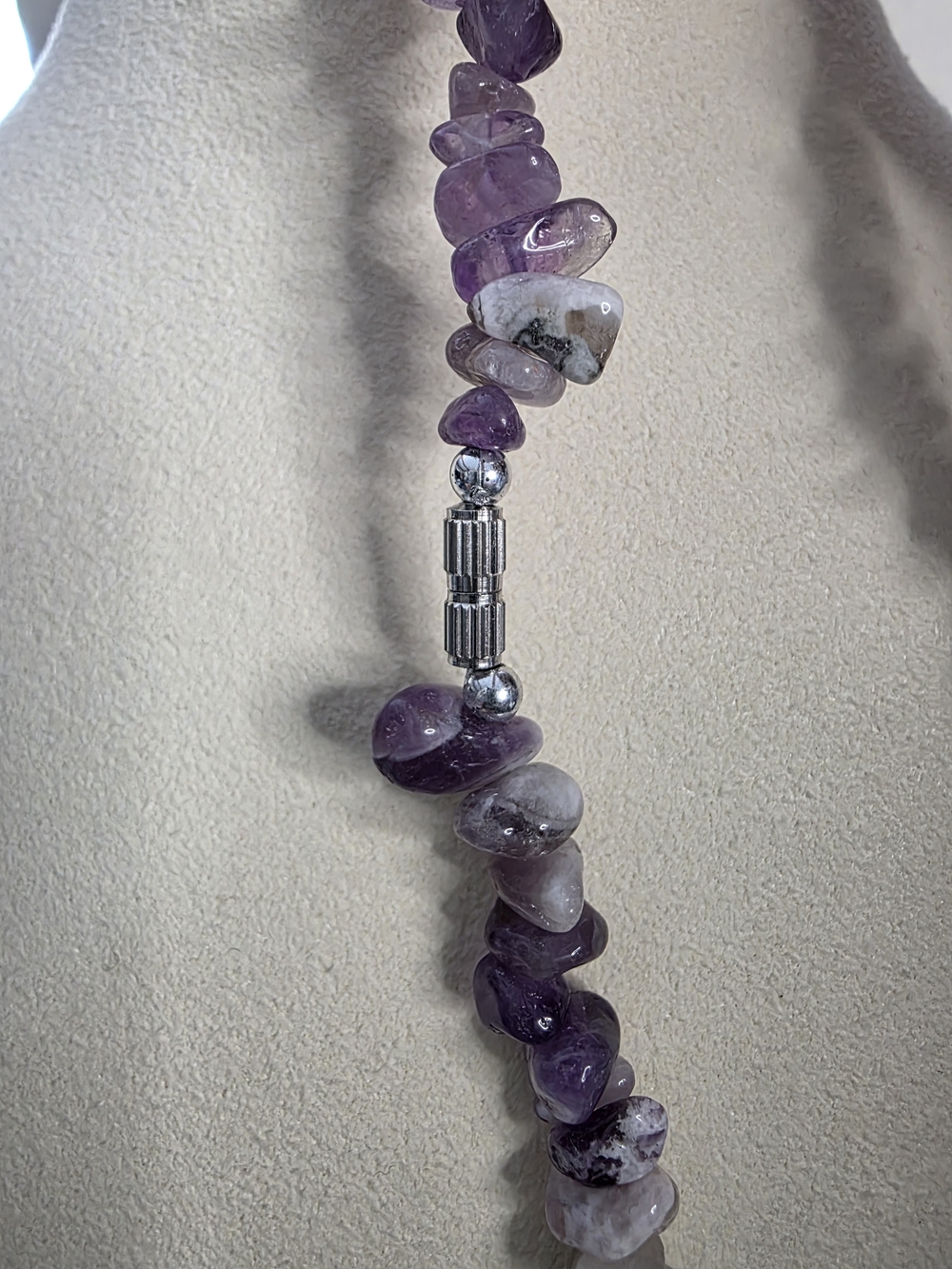 Amethyst Chip Bead Necklace with Dark Amethyst Pendant Silver Tone Hardware - Picture 6 of 10